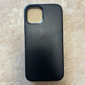 iPhone 12 black Apple MagSafe case